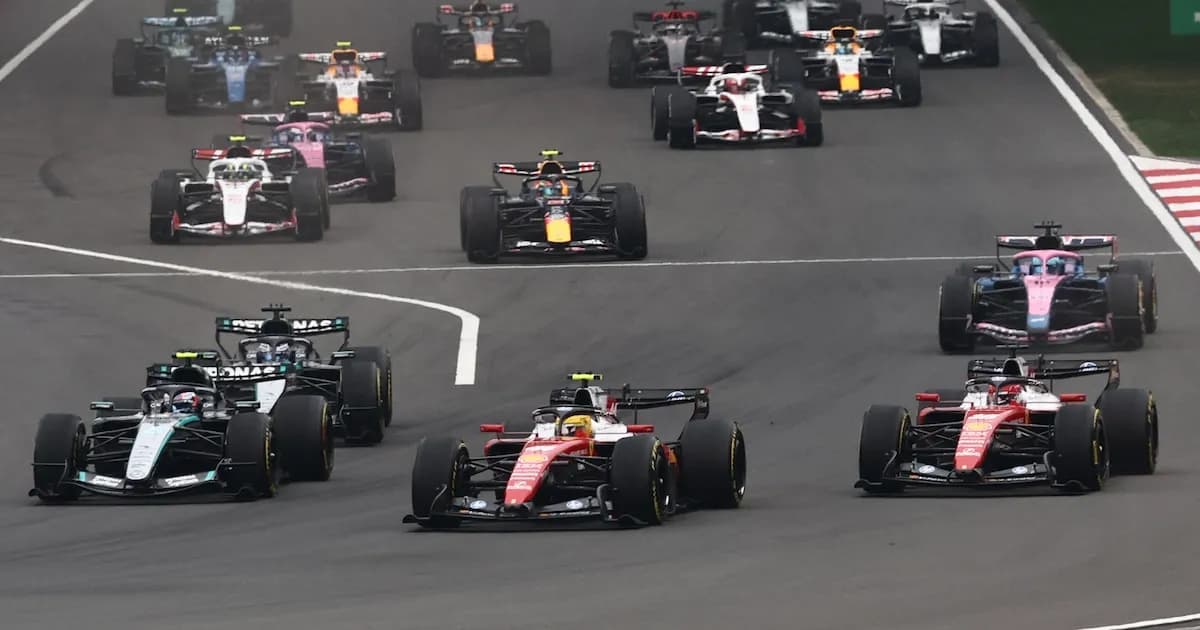 Franco Colapinto brilla en la largada del GP de China y avanza al sexto lugar