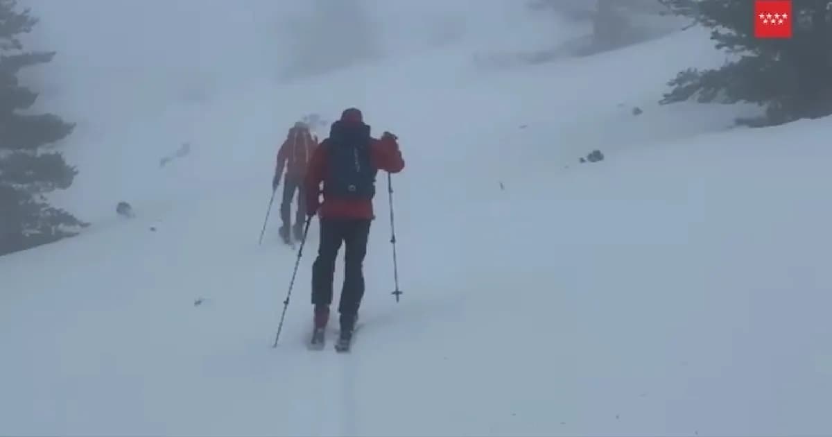 Rescatan a tres personas en la Sierra de Madrid por condiciones adversas