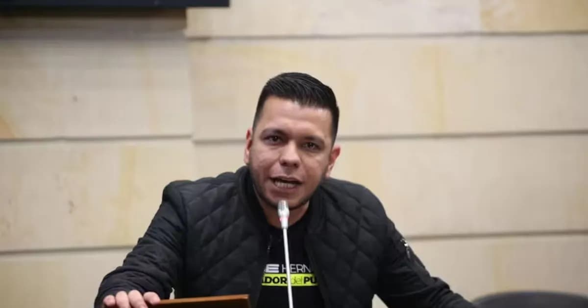 Jota Pe Hernández critica a Iván Cepeda y llama a la unidad ante la crisis política en Colombia