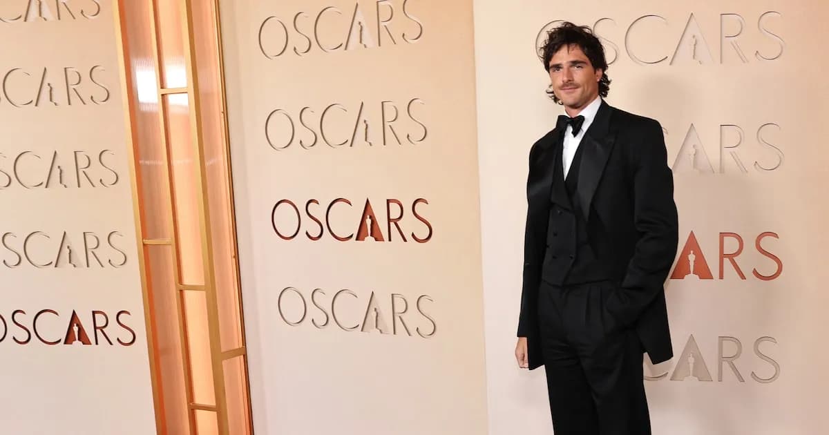 Jacob Elordi brilla en los Oscars 2026 con 'Frankenstein' de Guillermo del Toro