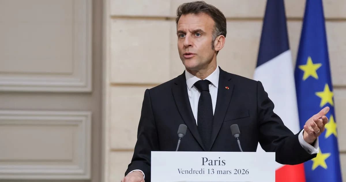 Macron solicita a Irán reabrir el estrecho de Ormuz y detener ataques en la región