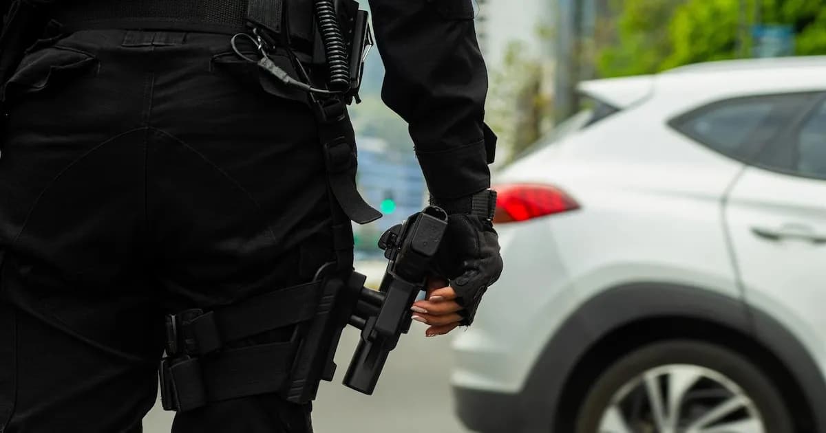 Ecuador despliega 75.000 efectivos ante el toque de queda por crimen organizado