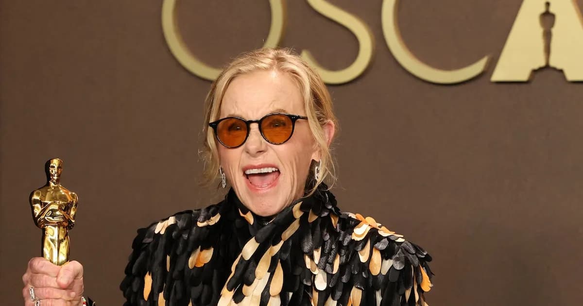 Amy Madigan triunfa en los Oscar 2026 por su papel en 'Weapons'