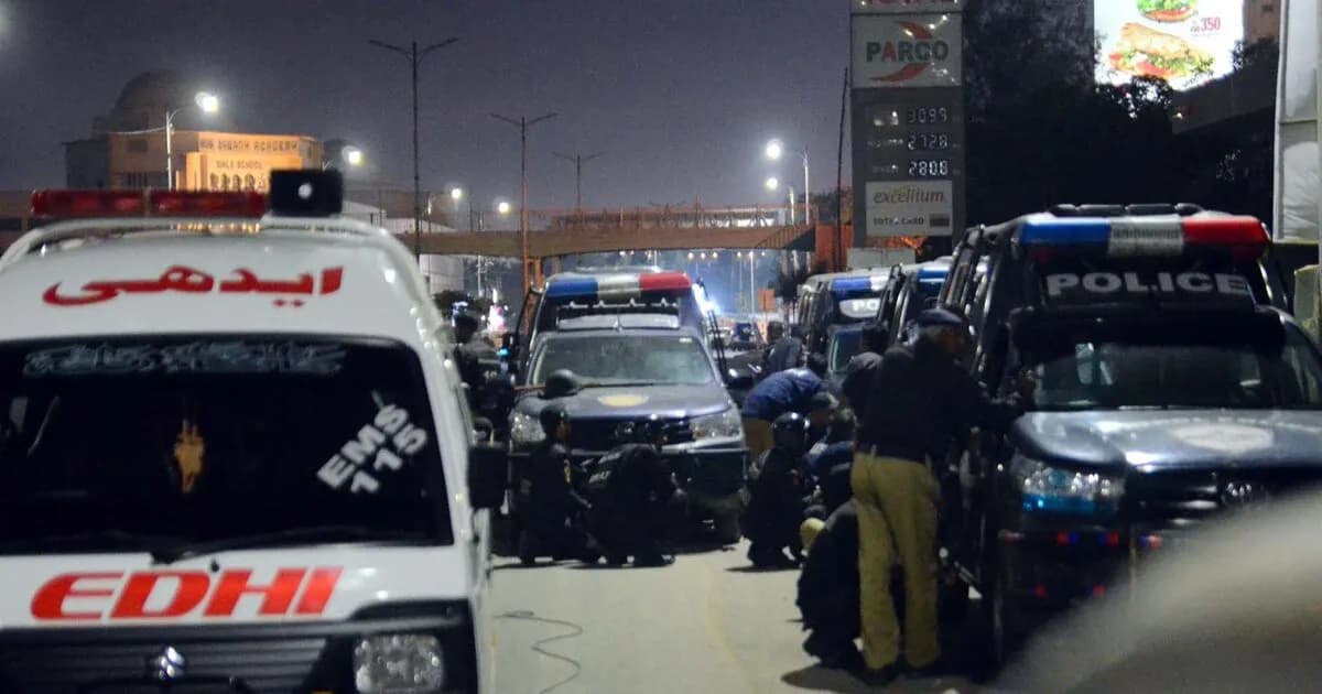 Detienen a un hombre por el asesinato de su esposa e hijos en un crimen de honor en Pakistán