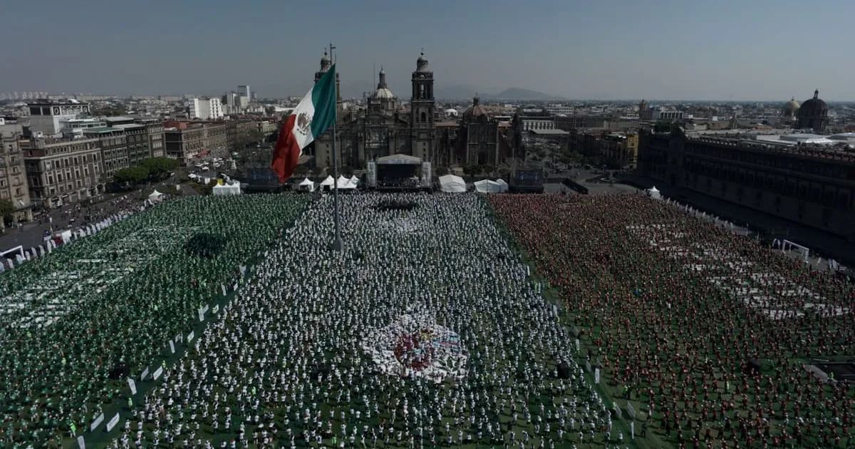 Es oficial: CDMX rompe Récord Guinness de la clase de fútbol más grande del mundo