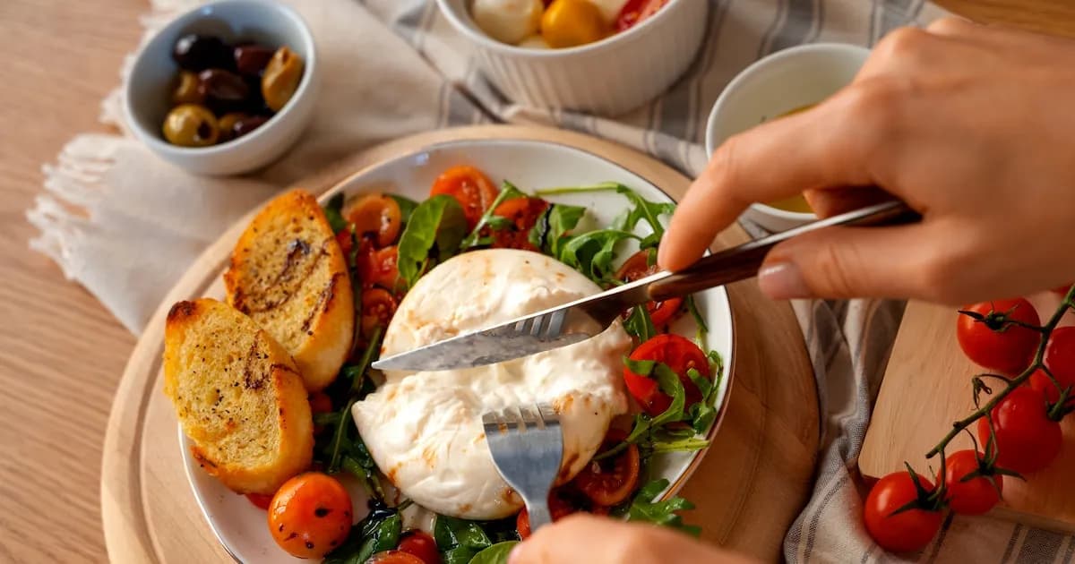 Burrata: propiedades, beneficios y consideraciones sobre su consumo