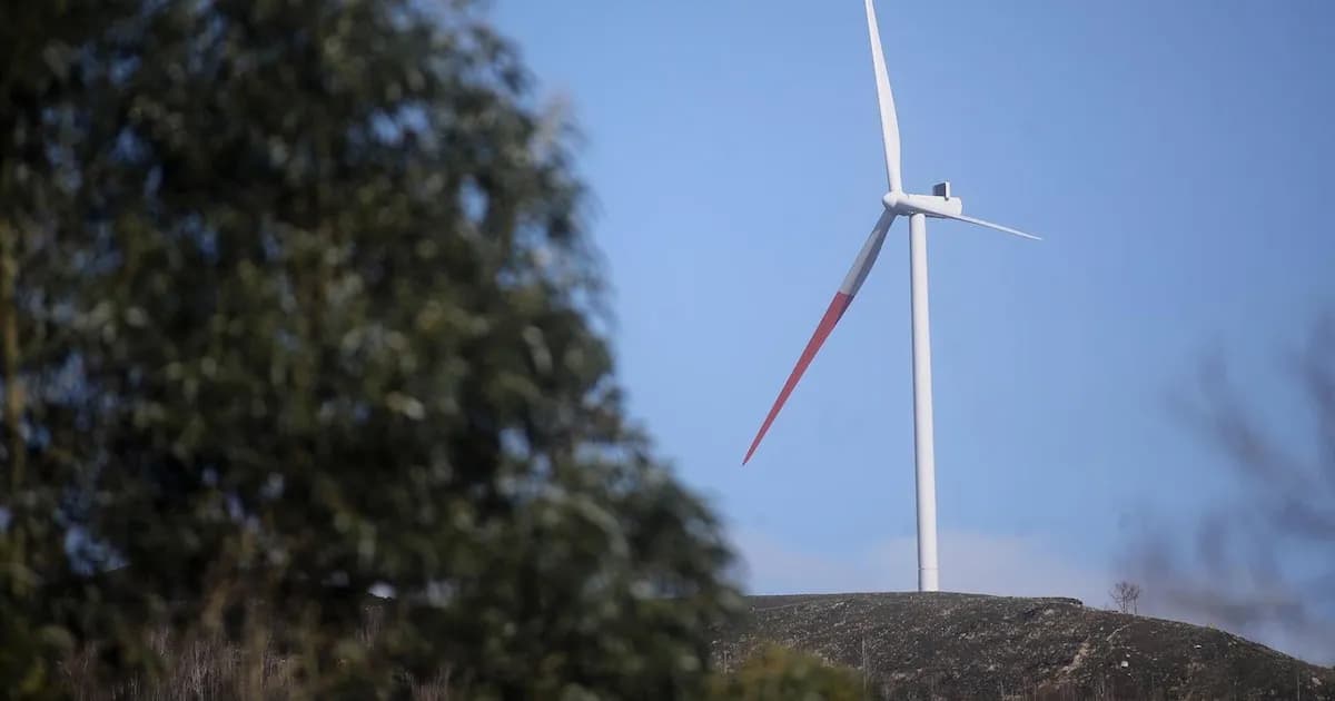 Acreedores inician acciones legales en EE. UU. contra España por recortes en energías renovables