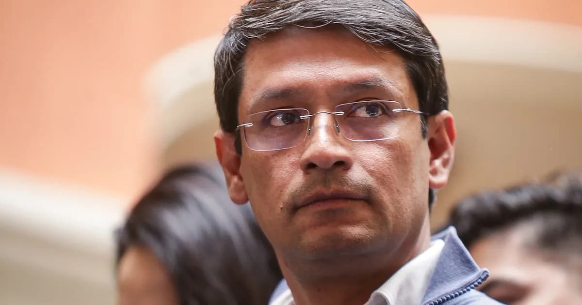 Camilo Romero critica a Juan Daniel Oviedo por su apoyo a Paloma Valencia