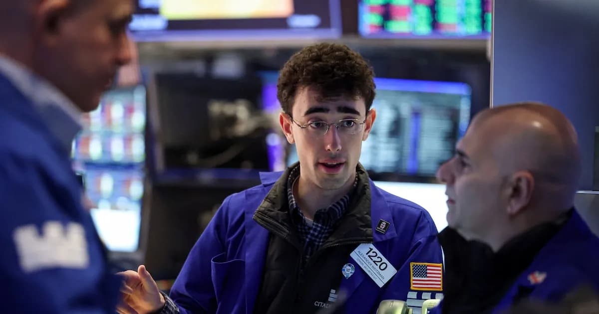 Acciones argentinas en alza y riesgo país cae por debajo de los 600 puntos