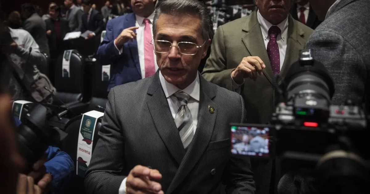 Monreal aclara que decisión de Mayer depende de la ley, no de la política