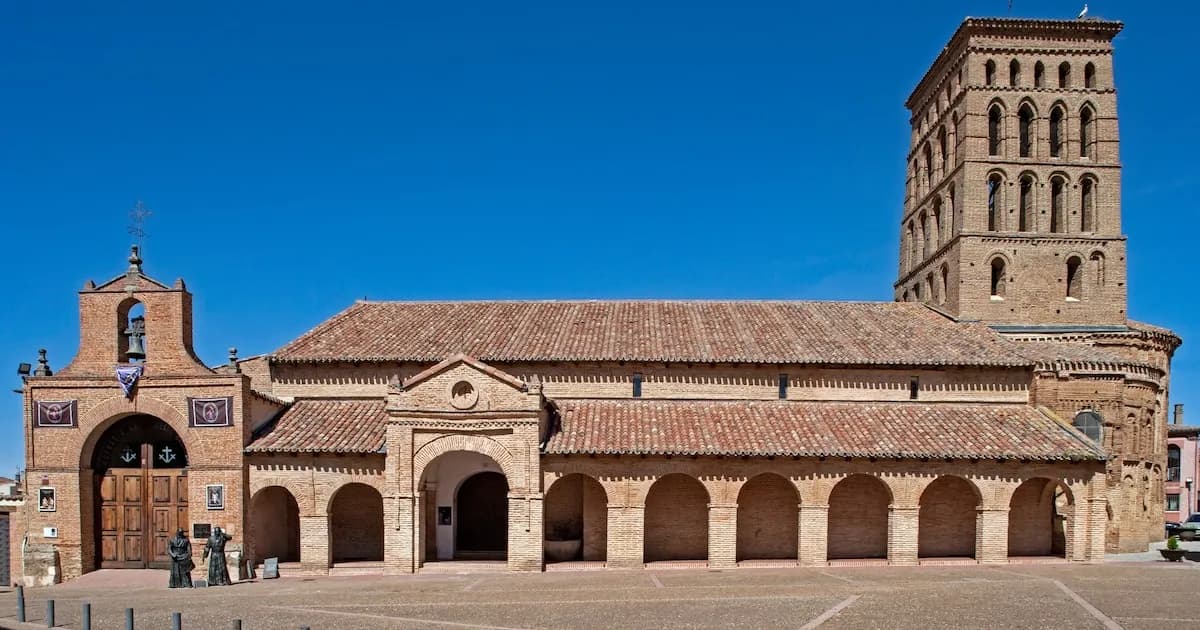 Sahagún: la joya del mudéjar y parada esencial en el Camino de Santiago