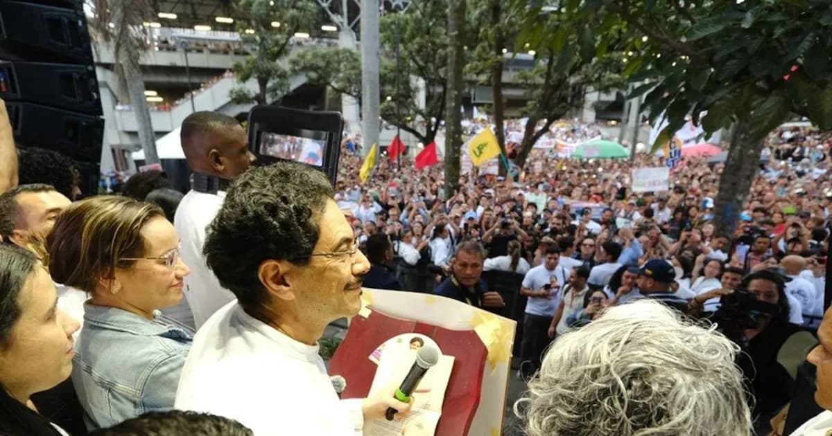 Controversia en Medellín: Cancelación de evento de Iván Cepeda genera reacciones encontradas