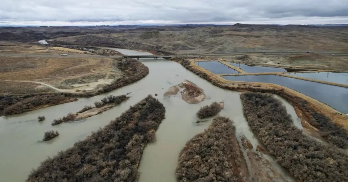 Noticias: ¿Por qué el Green River parece desafiar la gravedad?