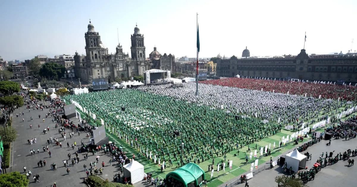 Costo elevado del evento futbolístico en el Zócalo de CDMX para romper récord mundial
