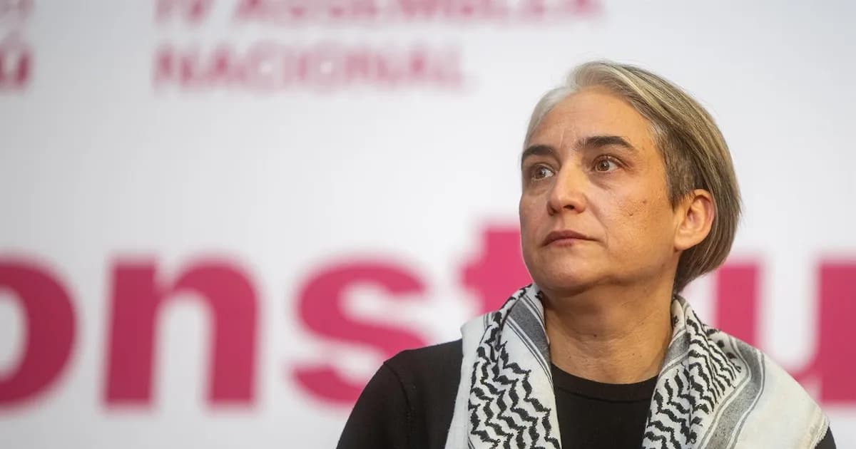 Colau impulsa una 'primavera política' y llama a la unión de fuerzas progresistas