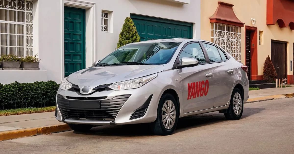 Buscan limitar comisiones de aplicaciones de taxi a un 20% para mejorar ingresos de choferes