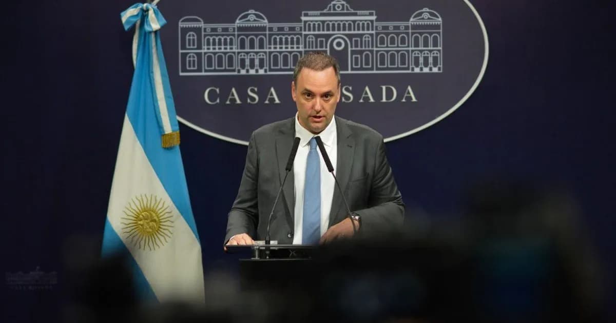 El futuro de Manuel Adorni como jefe de Gabinete en la cuerda floja