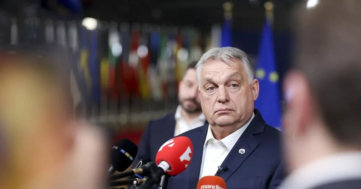 Macron reafirma la necesidad de cumplimiento en el préstamo a Ucrania ante el veto de Orbán