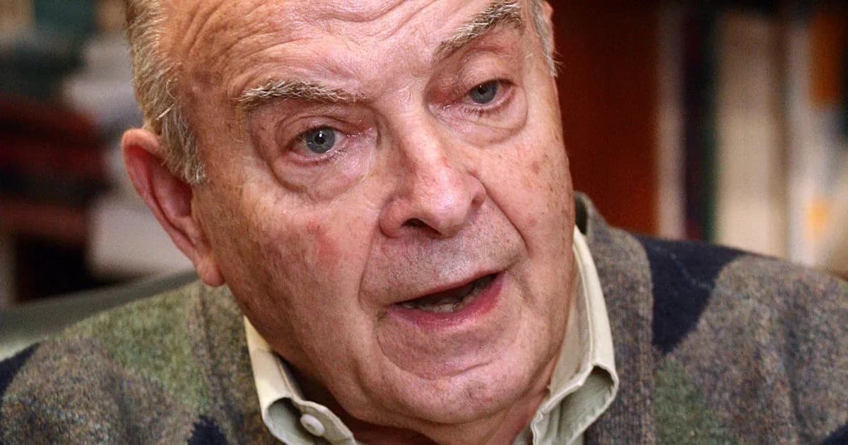 Domingo Cavallo propone convertir el peso y eliminar controles financieros