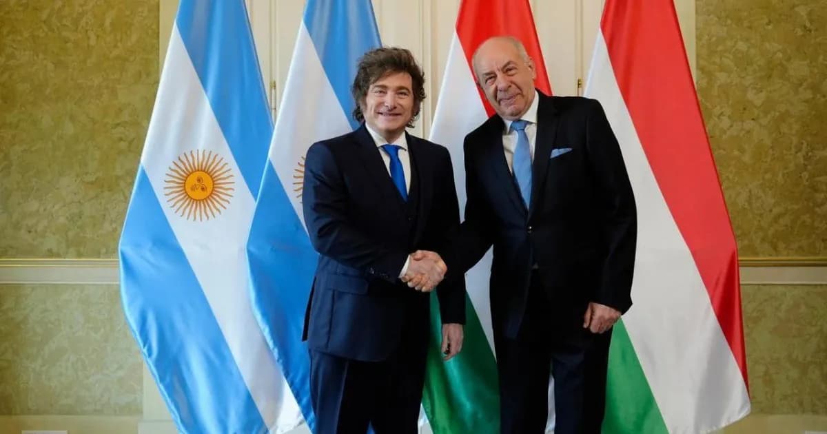 Javier Milei regresa al país y enfrenta desafíos clave en su gestión