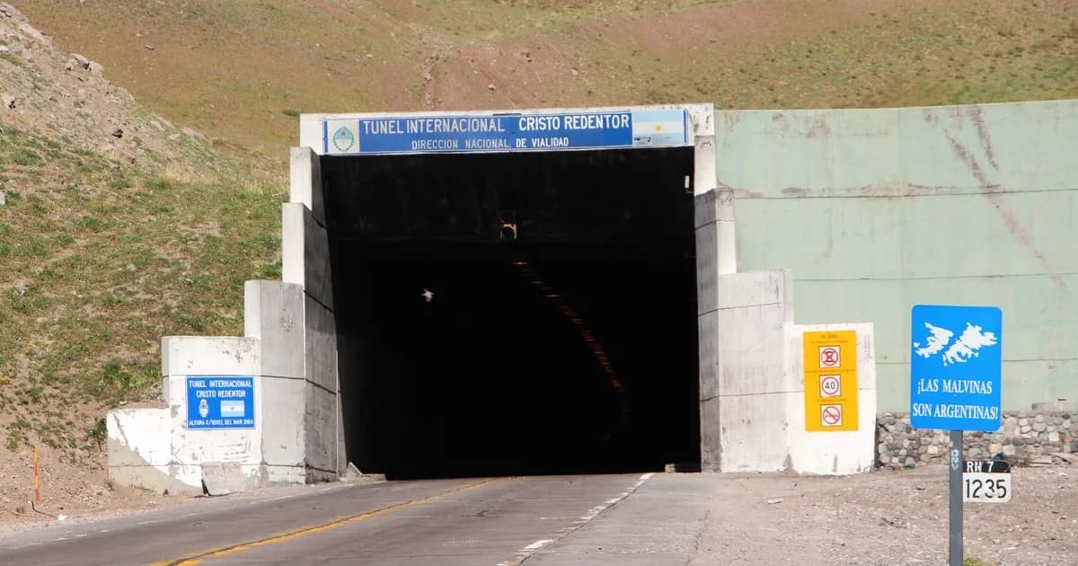 Reabren el paso Cristo Redentor tras intensas nevadas en la cordillera