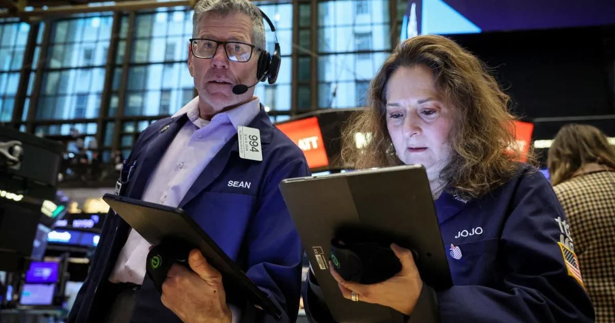 Wall Street cierra a la baja por tensiones en Medio Oriente y dudas sobre la economía