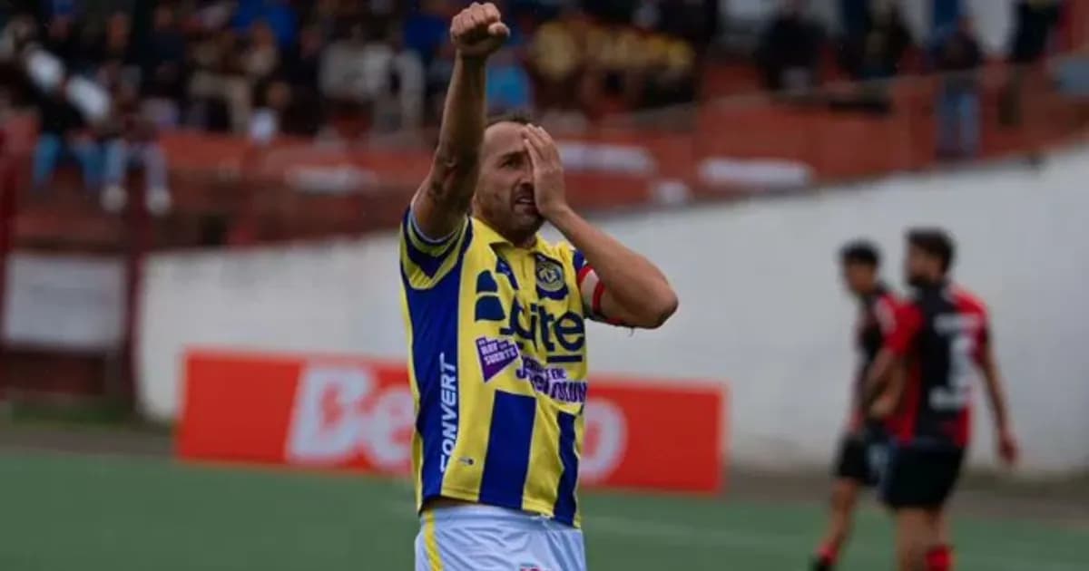 Hernán Barcos brilla con hat-trick en la remontada de FC Cajamarca ante Melgar