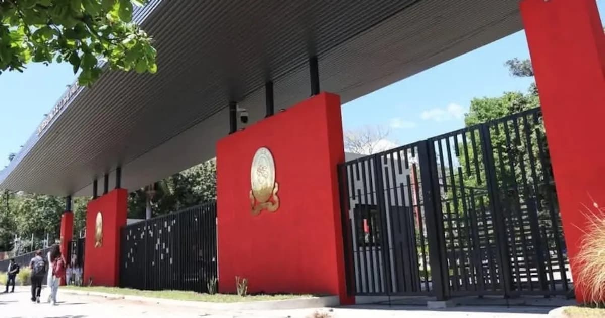 Más de 13.000 aspirantes compiten por un lugar en la Universidad de El Salvador
