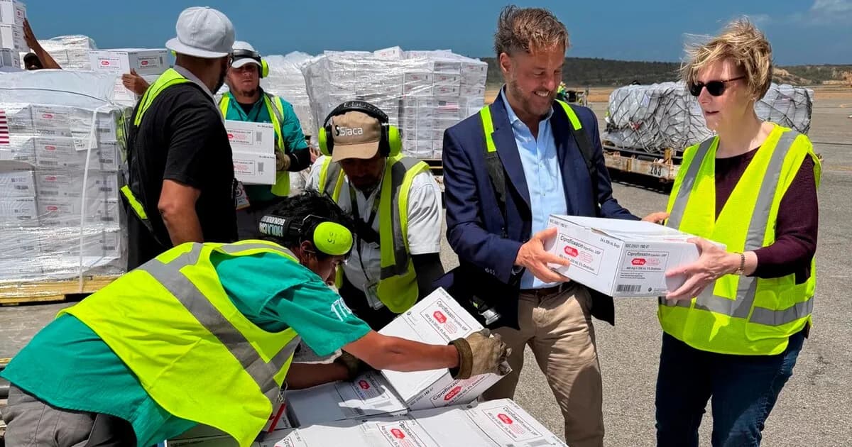 Más de 65 toneladas de insumos médicos de EE.UU. llegan a Venezuela