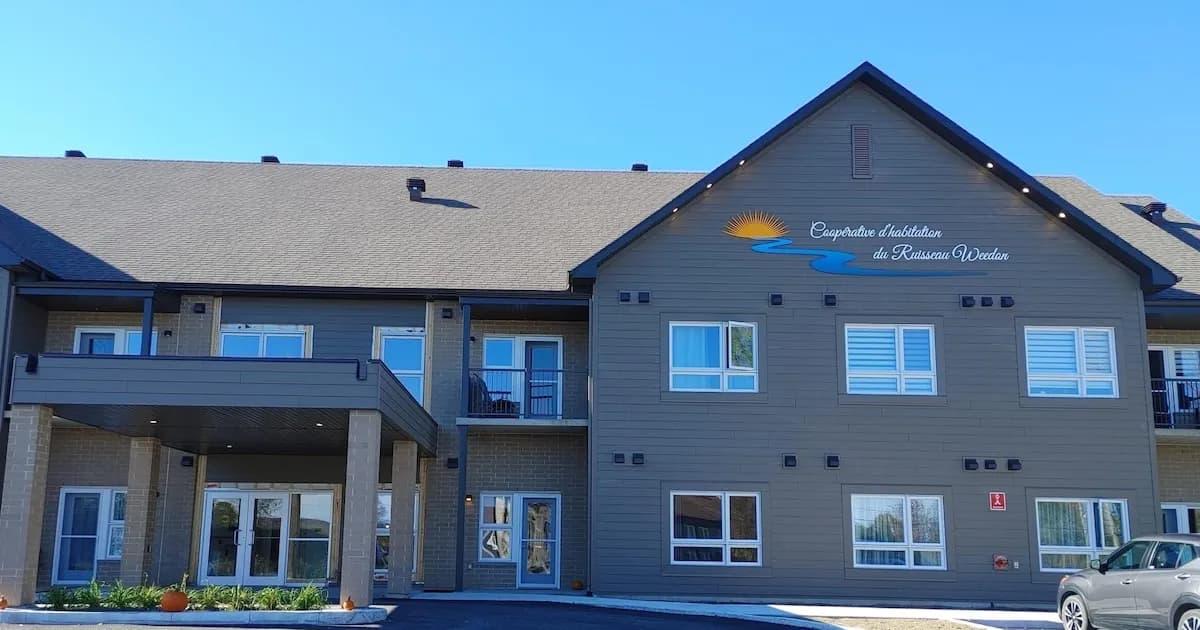 Viviendas Cooperativas para Adultos Mayores: Un Modelo de Cohousing en Canadá