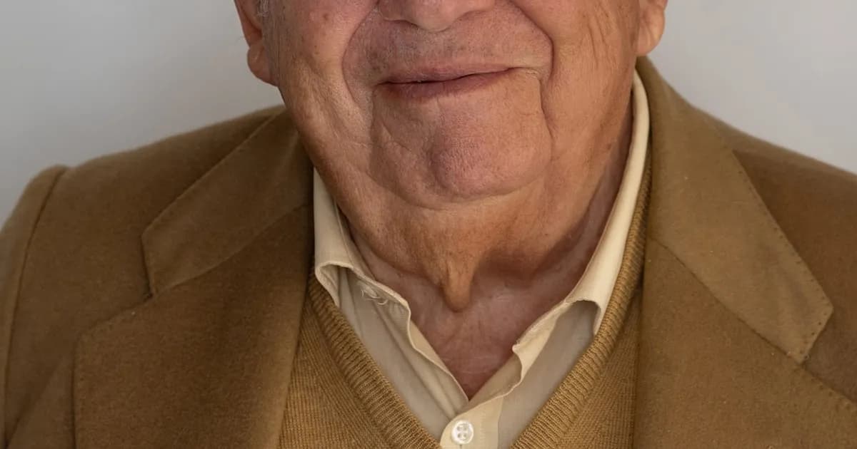 Fernando Jáuregui reflexiona en 'Quemados' sobre la juventud y la democracia en España