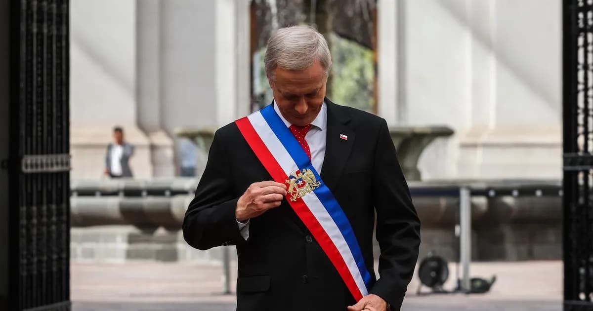 Protesta estudiantil en Santiago culmina con 14 arrestos y disturbios en el centro