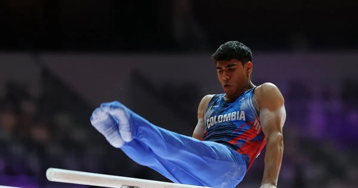 Ángel Barajas brilla en la Copa del Mundo de Gimnasia: finalista en barra fija