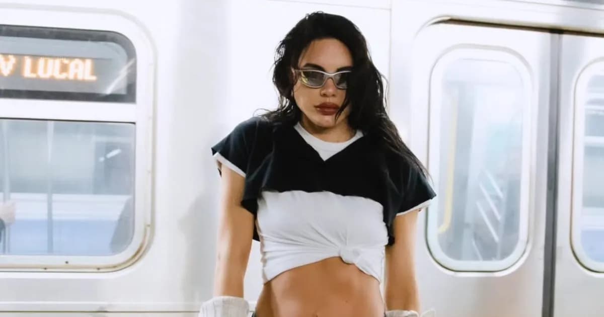 Emilia Attias deslumbró en Nueva York con un look audaz y urbano