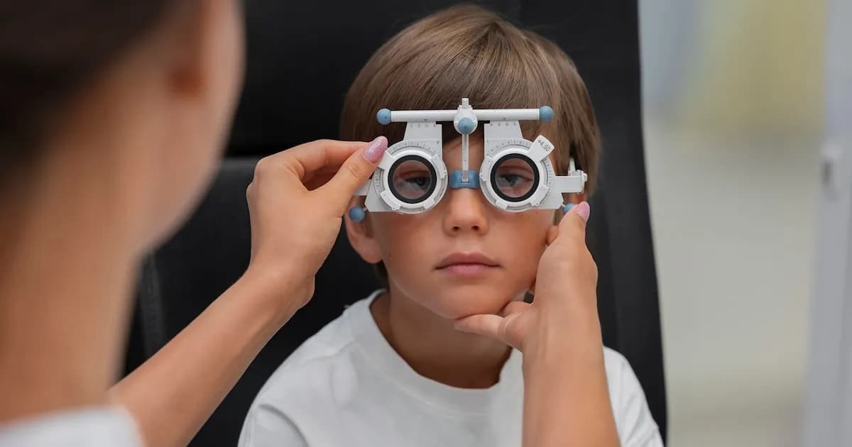 El aumento de la miopía en menores genera preocupación entre especialistas en salud visual