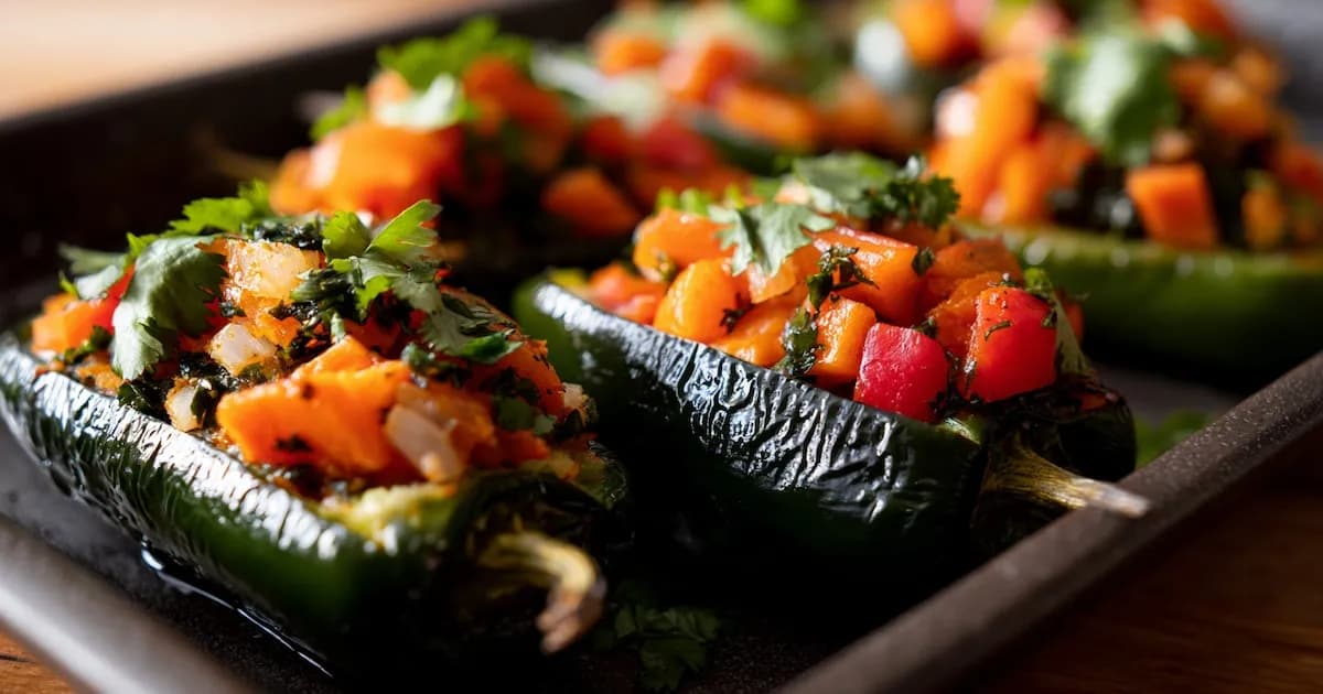 Chiles rellenos sin capear: una receta rápida que conserva la tradición mexicana