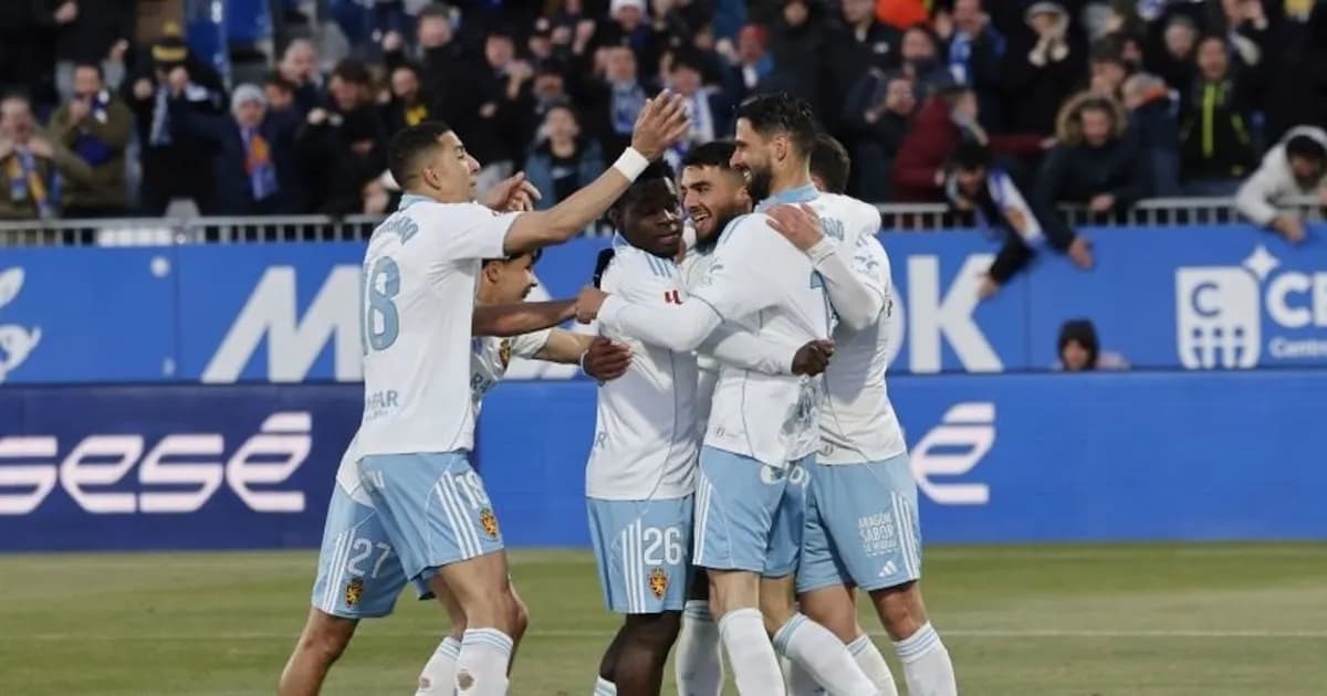 El Racing cae y el Almería se acerca al liderato en la Liga Hypermotion