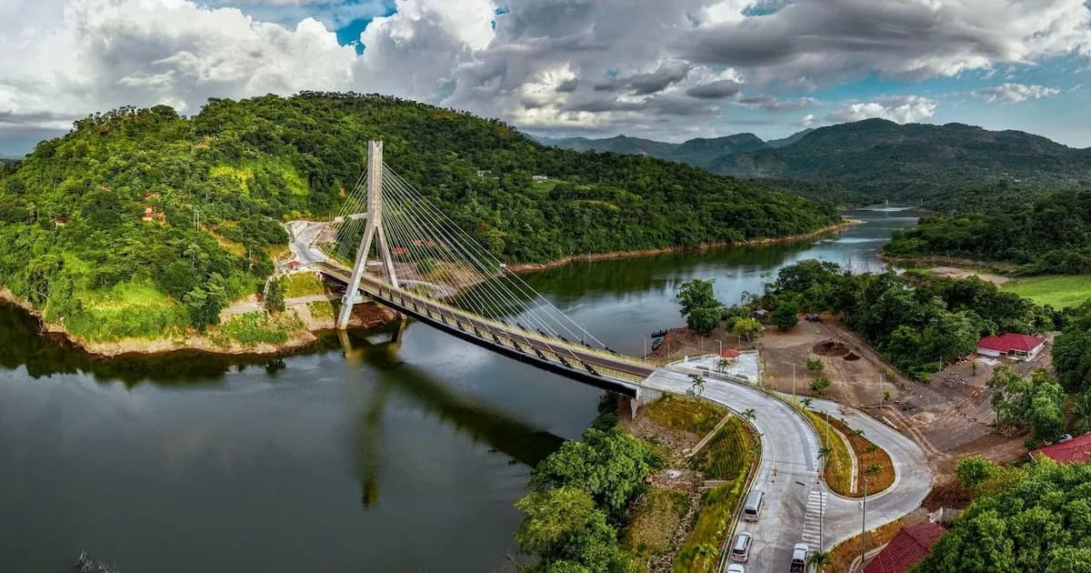 El Salvador avanza con la construcción de puentes atirantados en su infraestructura vial