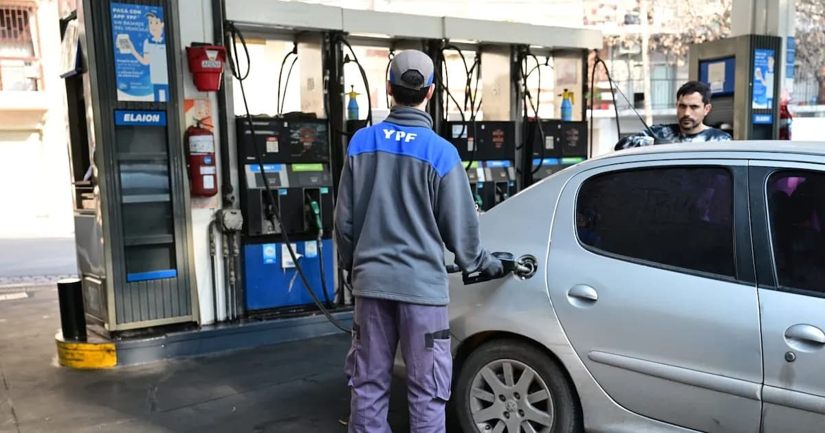 Aumento de combustibles: ¿Cuánto cuesta llenar el tanque de tu auto en CABA?