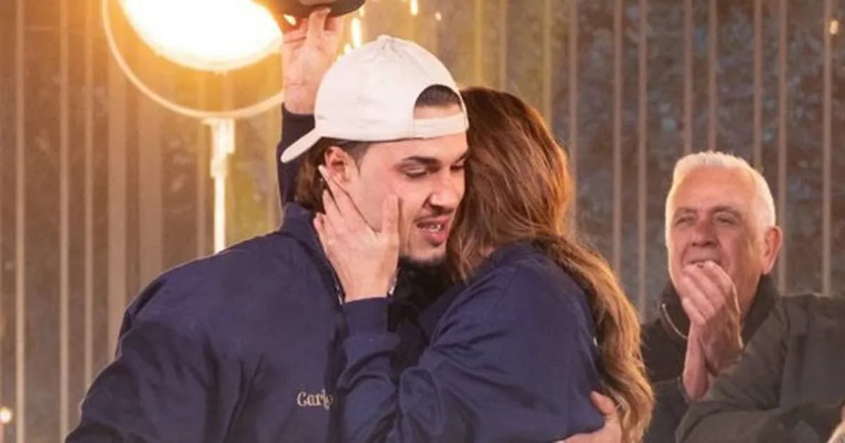 Mar Flores y Carlo Costanzia donan premio de 'Decomasters' a Fundación Raíces