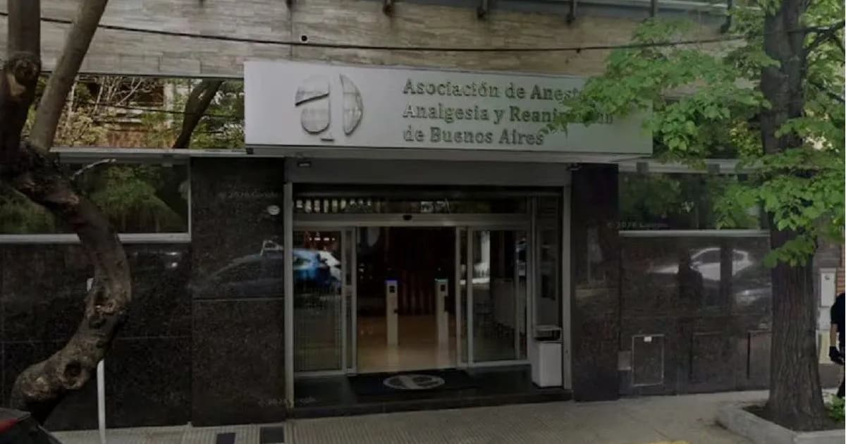 Allanamiento en Asociación de Anestesistas por Escándalo de Drogas y Muerte de Médico