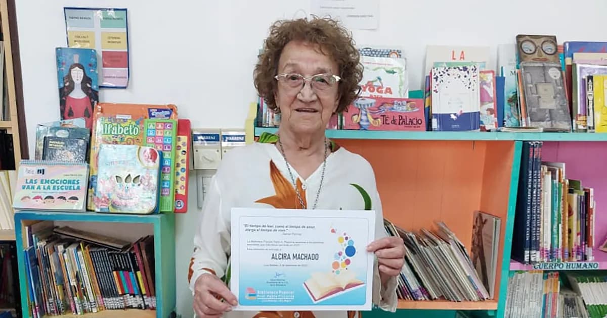 Alcira Machado, la lectora incansable que rompe récords a los 91 años en Río Negro