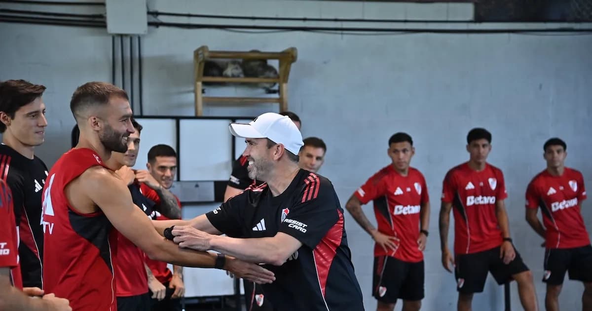 River Plate presenta lista de 50 jugadores para la Copa Sudamericana con apuestas juveniles