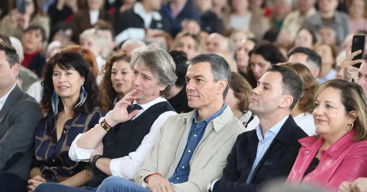 Sánchez exige proteger a los menores de los peligros digitales en un discurso contundente