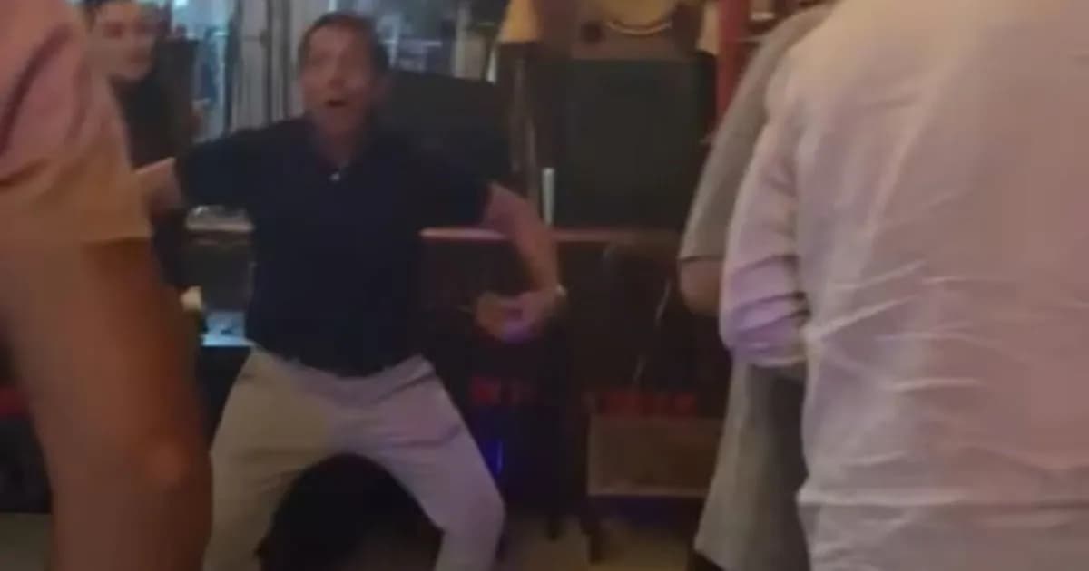 Controversia por video del padre de Agostina Páez imitando gestos de un mono