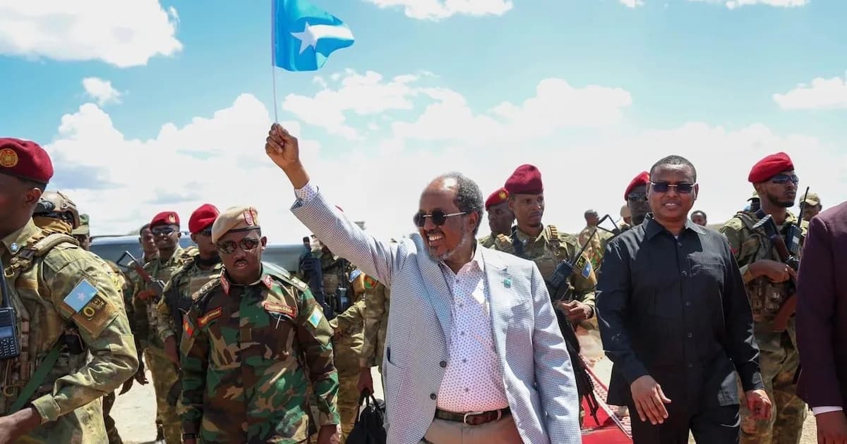 El presidente somalí sobrevive a un ataque en medio de una crisis política en Baidoa