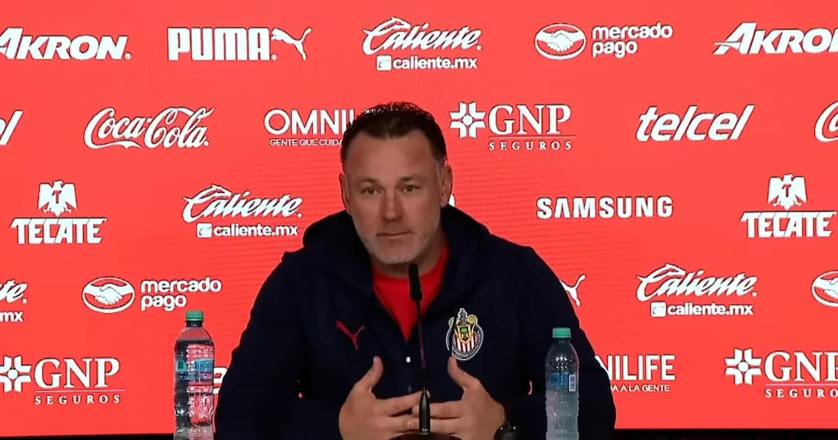 Milito llama a la calma tras la derrota de Chivas ante Cruz Azul: "No se acaba la temporada"