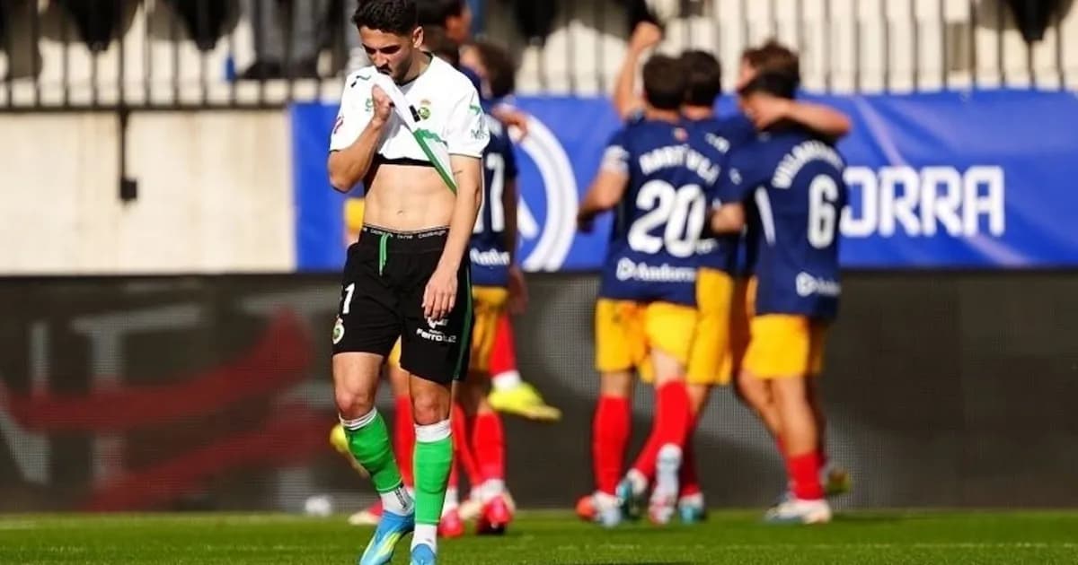 El Racing de Santander sufre una dura caída en Andorra y el Almería se posiciona segundo