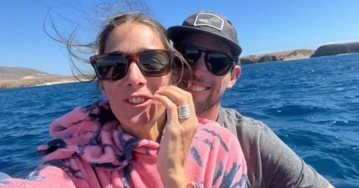 Juana Viale y Yago Lange: Un amor sincero a la orilla del mar