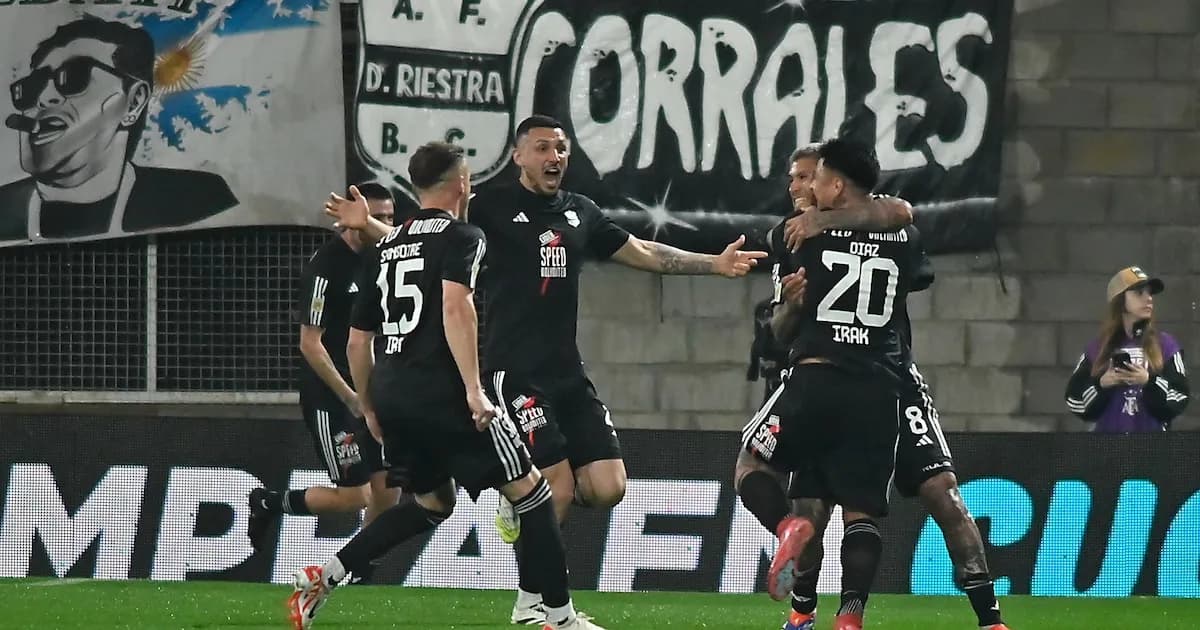 Deportivo Riestra se prepara para su debut histórico en la Copa Sudamericana ante Palestino